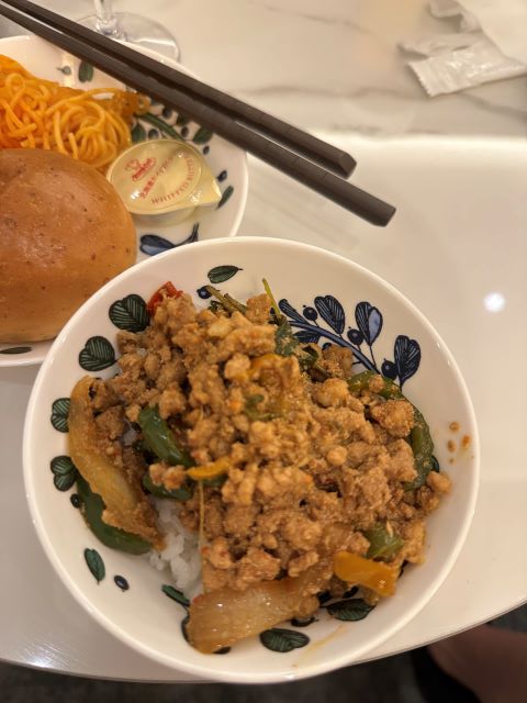 トムヤムクン、カオマンガイ