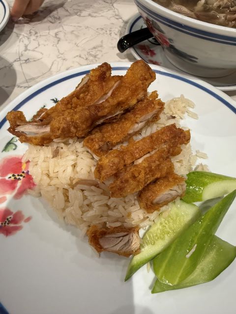 ゴーアンカオマンガイのカオマンガイ